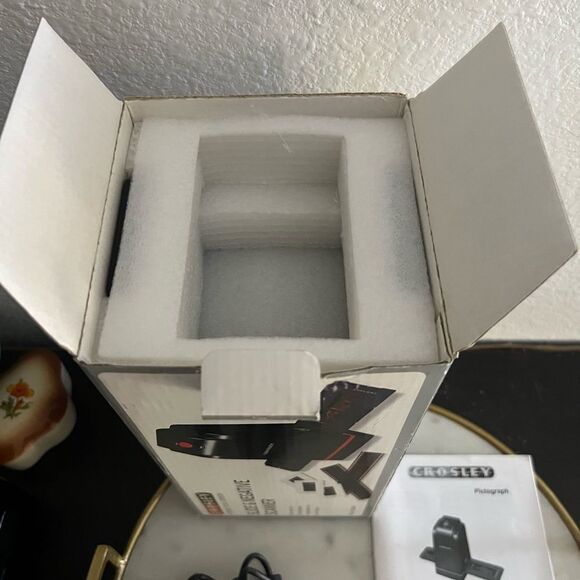 Crosley Yesterday Today Tomorrow Slide Negative Scanner Digital New Open Box - Picture 4 of 6